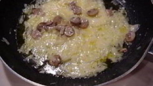 гигантский швейцарский бургер с грибами