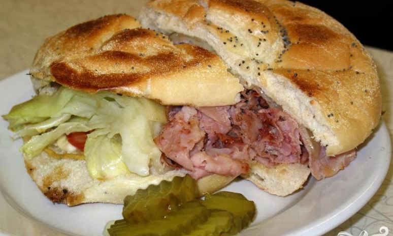 Рецепт бутерброда с ветчиной и сыром