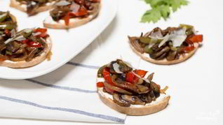 Бутерброды с грибами и перцем