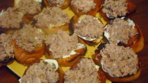 бутерброды с сардинами праздничные