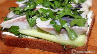 Бутерброды с селедкой