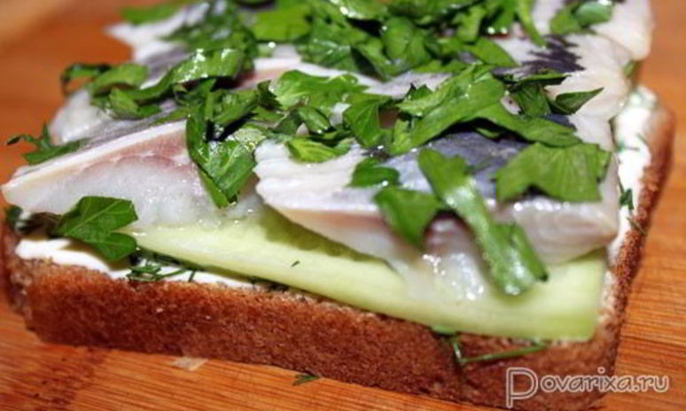 Рецепт бутербродов с селедкой
