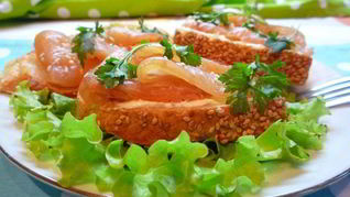 Датский бутерброд с куриной нарезкой