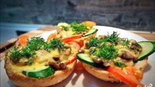 Горячие бутерброды с помидорами