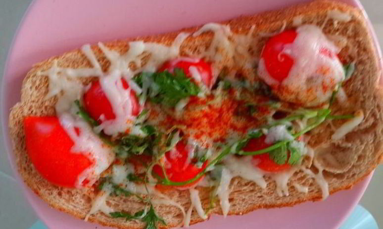 Рецепт горячего бутерброда с помидорами