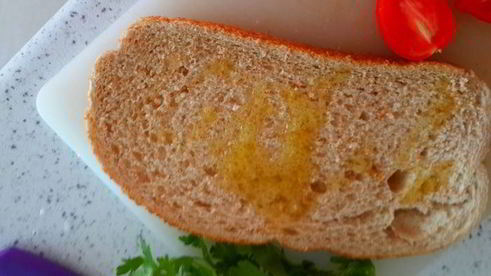 горячий бутерброд с помидорами