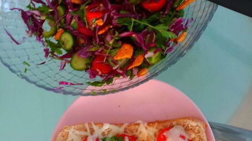 горячий бутерброд с помидорами