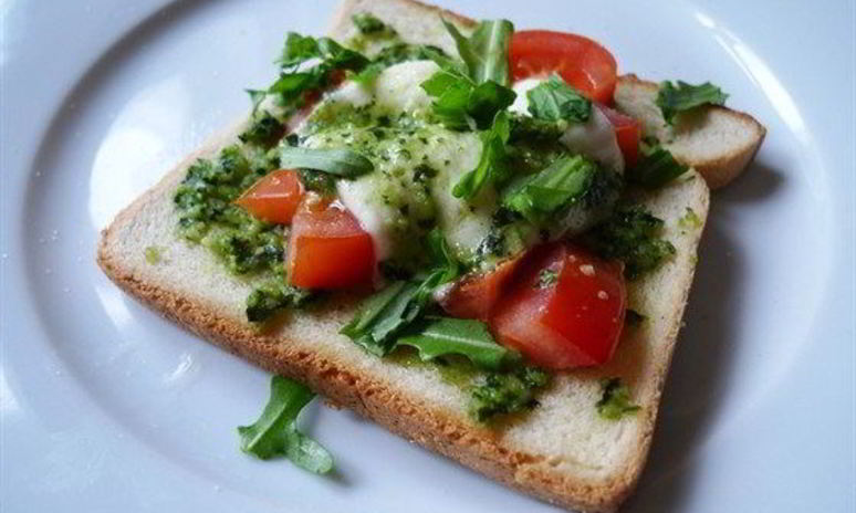 Рецепт горячего средиземноморского бутерброда