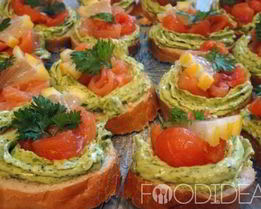 Праздничные бутерброды с семгой
