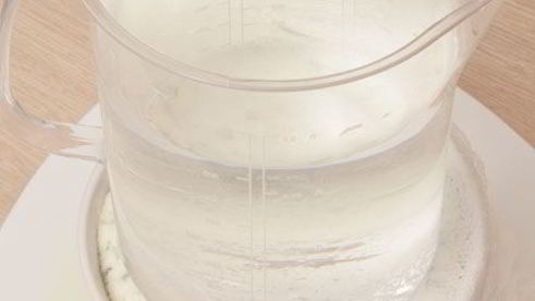 домашний сыр с луком и тмином