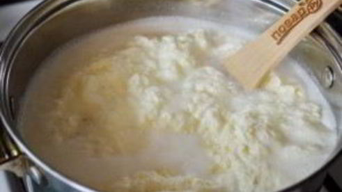 домашний сыр с зеленью и тмином