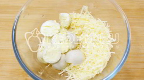 яйца фаршированные икрой