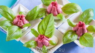 Яйца, фаршированные сельдью