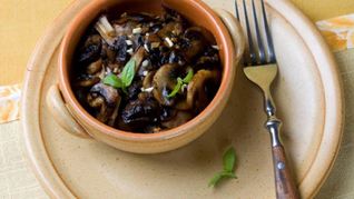 Горячая закуска с грибами