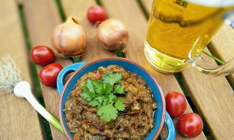 Рецепт байнгана бхарта — баклажанной икры по-индийски