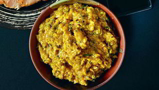 Быстрая кабачковая икра с тыквой и кинзой