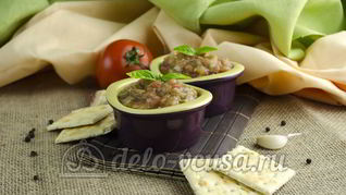 Икра из баклажанов со свежими помидорами