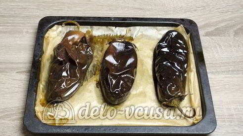 икра из баклажанов со свежими помидорами