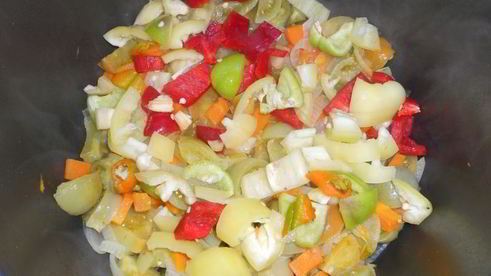 овощная икра с зелеными помидорами в мультиварке