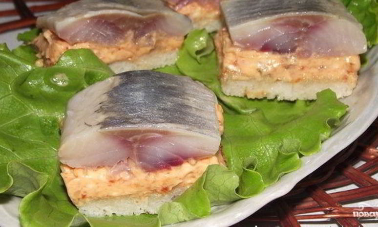 Рецепт канапе с селедкой