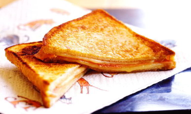 Рецепт копченого колбасного сыра