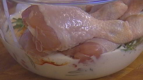 куриные ножки, маринованные в кефире