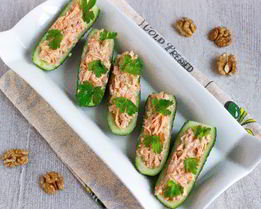 Огурцы, фаршированные орехами