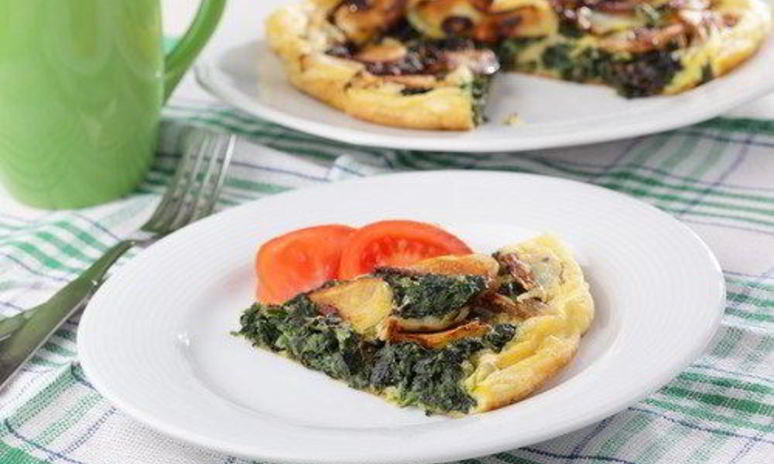 Рецепт фриттаты со шпинатом, луком и картофелем