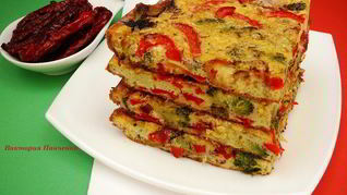 Фриттата со сладким перцем и брокколи