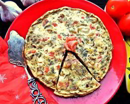 Испанский картофельный омлет с рыбкой