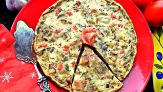 Испанский картофельный омлет с рыбкой