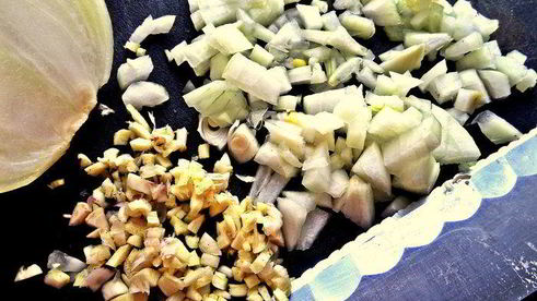 испанский картофельный омлет с рыбкой