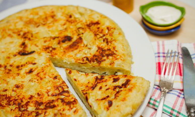 Рецепт картофельно-лукового омлет