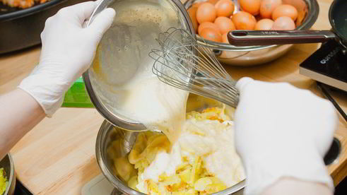 картофельно-луковый омлет