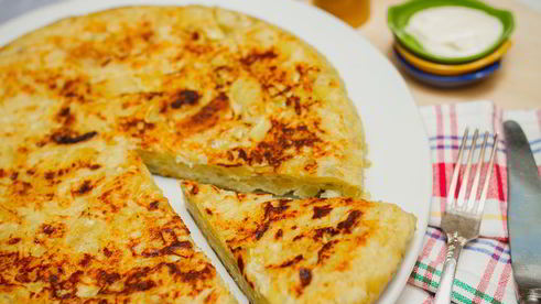 картофельно-луковый омлет