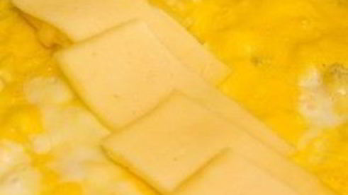 омлет с авокадо