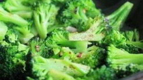 омлет с брокколи