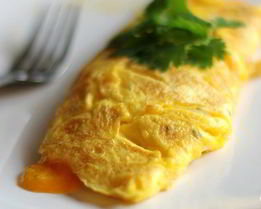 Омлет с молоком и сыром