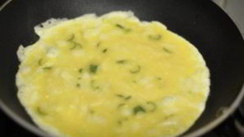 омлет с молоком и сыром