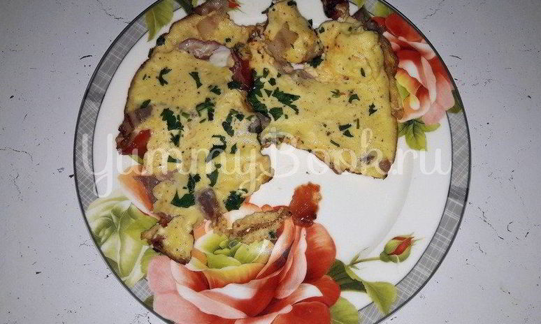 Рецепт омлета с помидорами и беконом