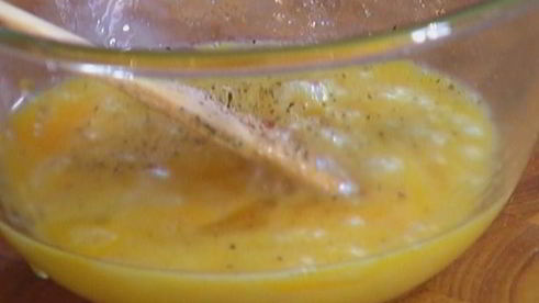 омлет с цукини и зеленым горошком