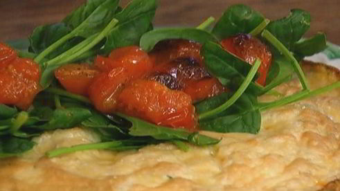 омлет со шпинатом и помидорами черри