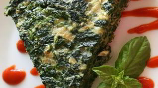 Омлет со шпинатом и сыром