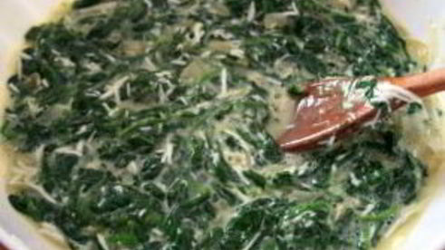 омлет со шпинатом и сыром