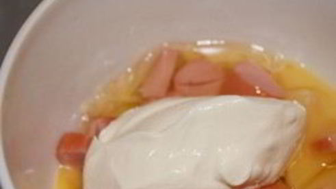 омлет в чашке в микроволновке