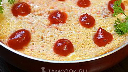 томатный омлет