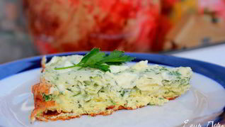 Взбитый омлет с сыром и зеленью