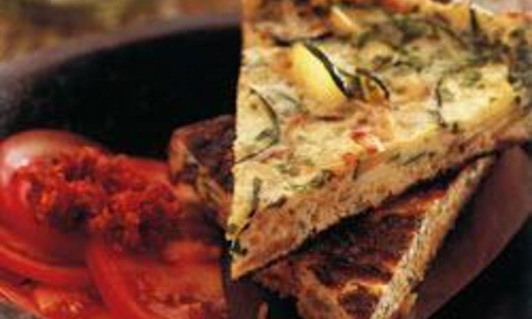 Рецепт эгги — омлета с кабачками и луком по-арабски