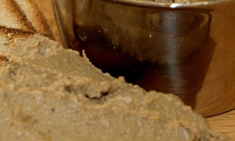 Рецепт куриного паштета с морковью и луком