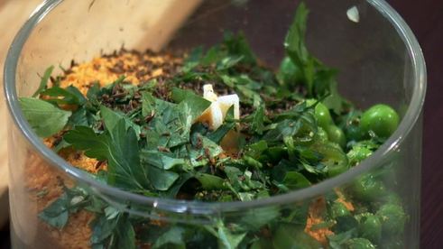 паштет и фалафель из зеленого горошка